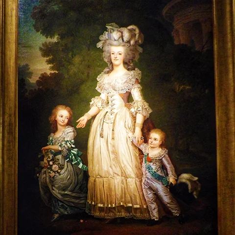 N°6 MARIE ANTOINETTE STYLE EXHIBITION