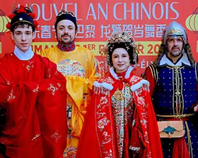 No. 4 — 当火马年庆典席卷香榭丽舍大街